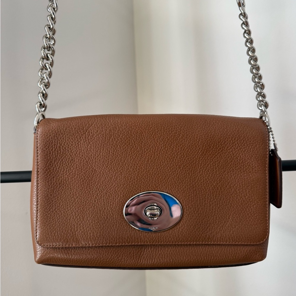 EUC Coach Polished Pebble Leather Crosstown Crossbody